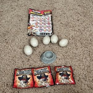 Dino Island Egg Playset 5 eggs plus Accessories new
